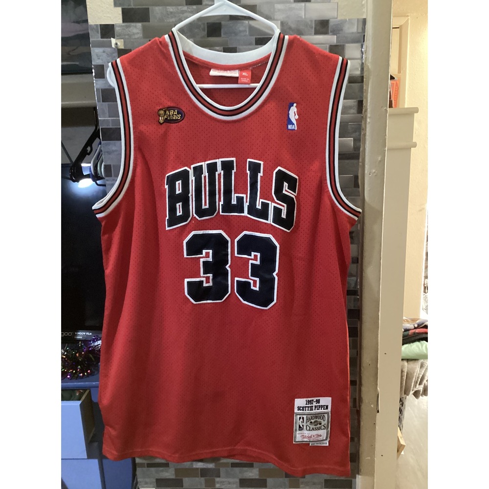 Mitchell & Ness Scottie Pippen Chicago Bulls 1997-98 HWC Swingman Jersey XL Red